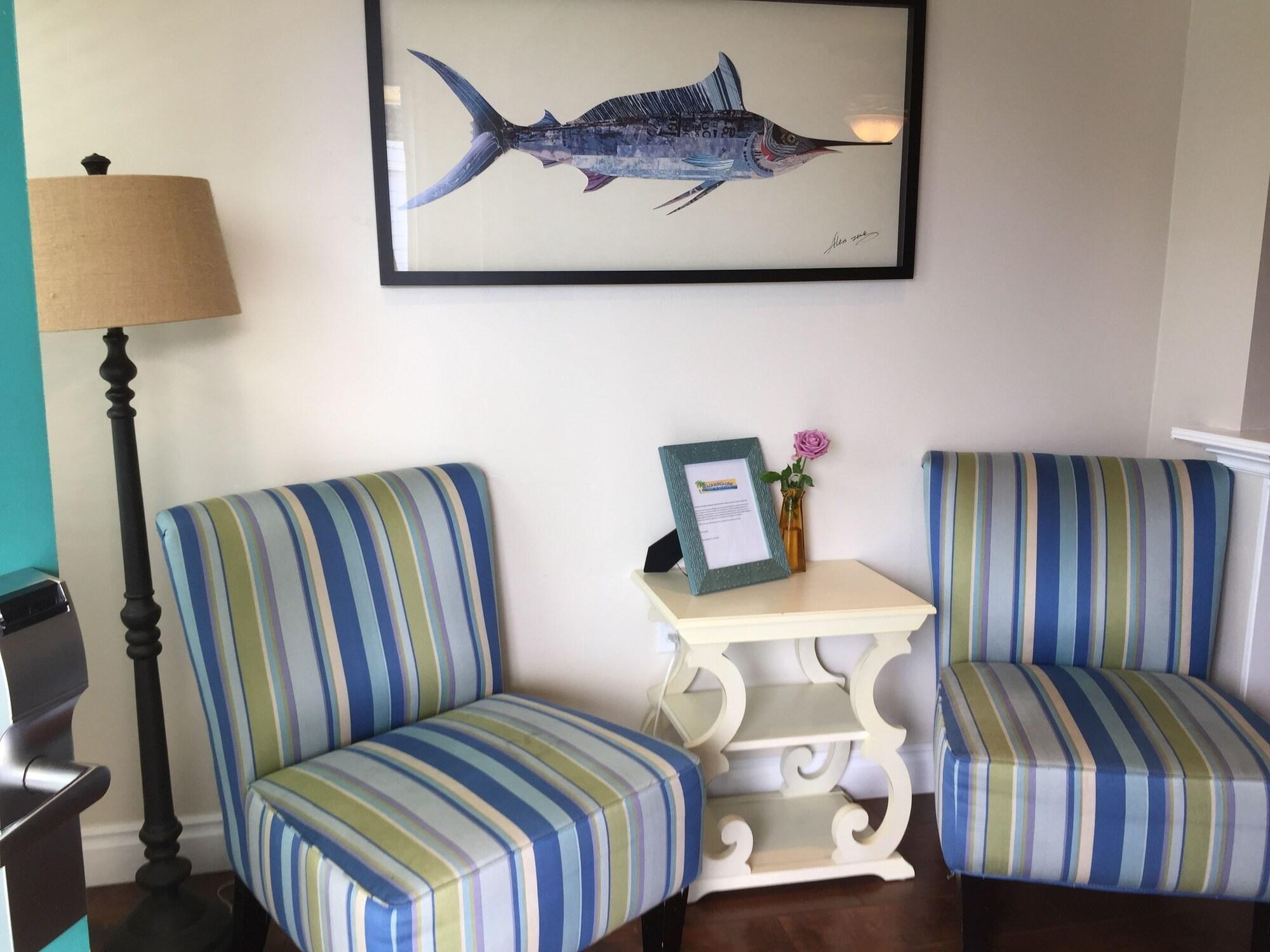 Beach Bungalow Inn And Suites Моро Бей Екстериор снимка