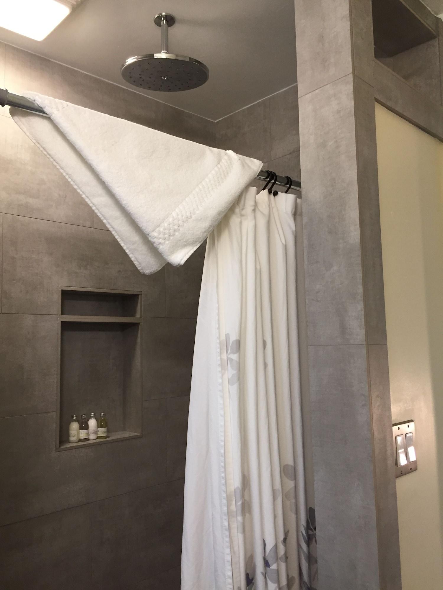 Beach Bungalow Inn And Suites Моро Бей Екстериор снимка