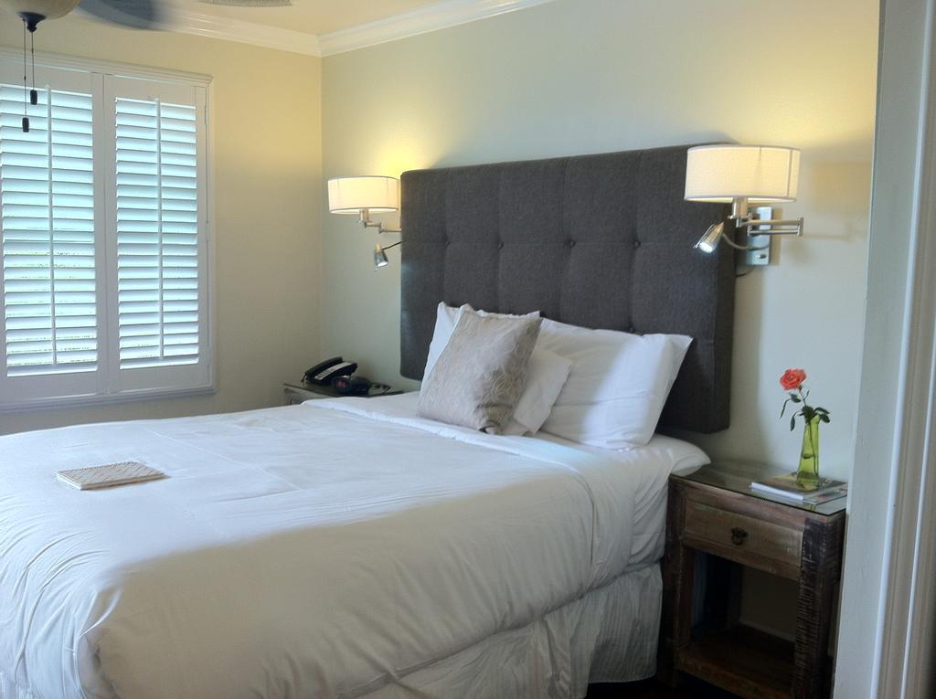 Beach Bungalow Inn And Suites Моро Бей Стая снимка