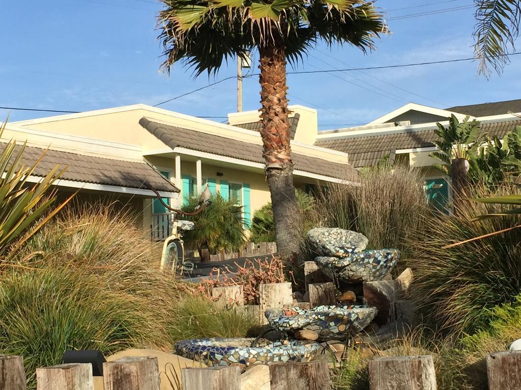 Beach Bungalow Inn And Suites Моро Бей Екстериор снимка
