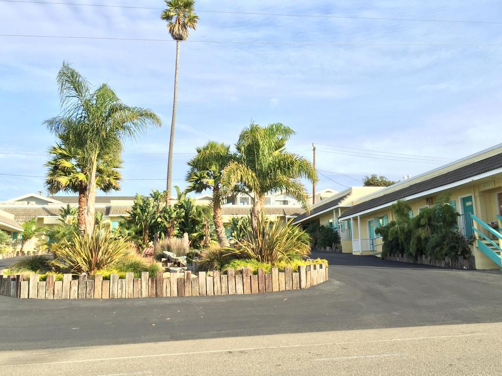 Beach Bungalow Inn And Suites Моро Бей Екстериор снимка